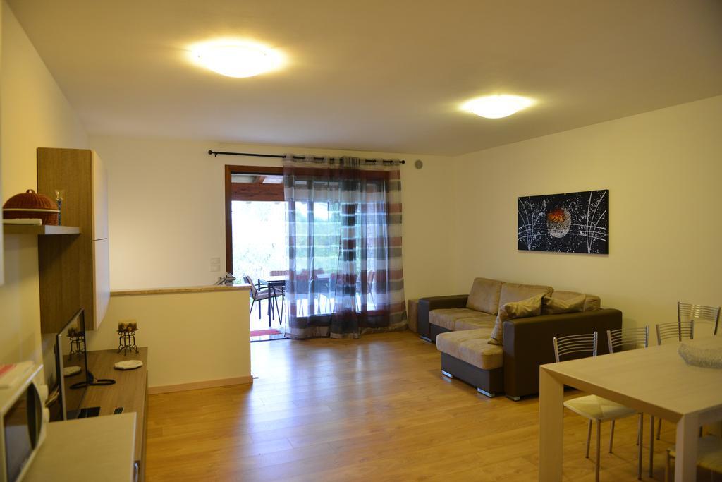 מנרבה דל גארדה Residence Boschetti חדר תמונה