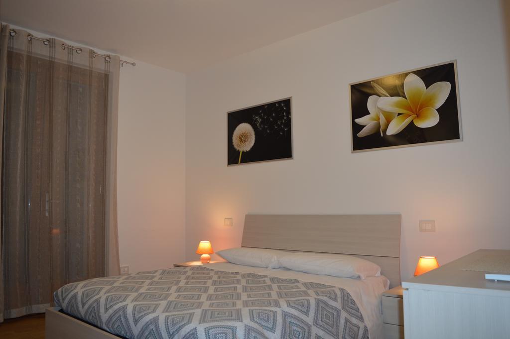 מנרבה דל גארדה Residence Boschetti חדר תמונה
