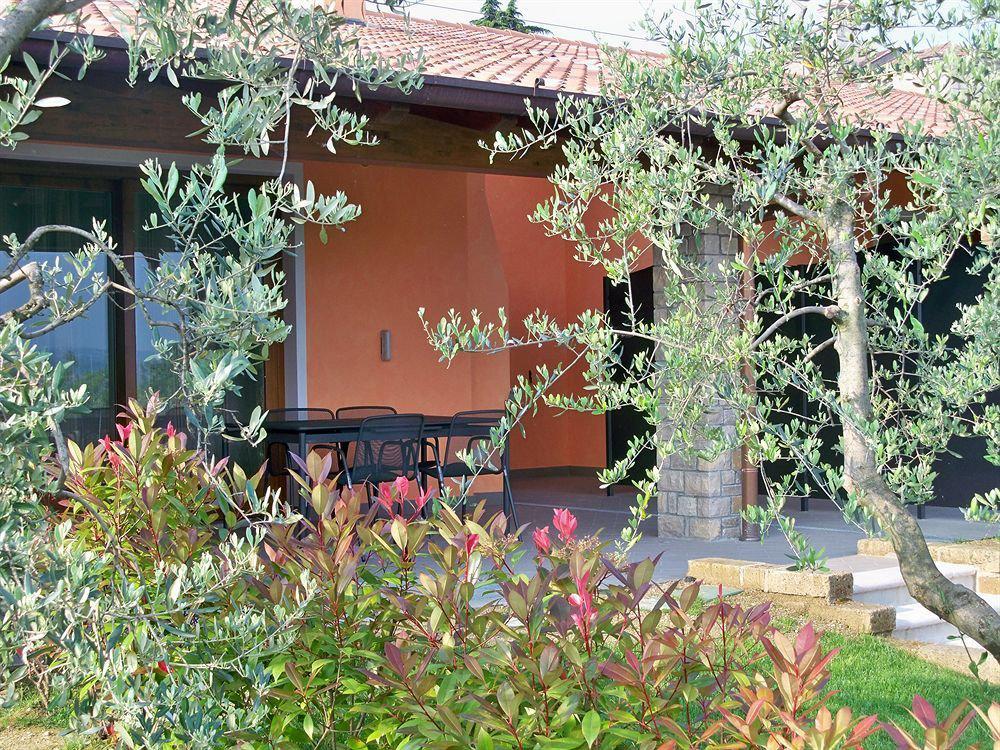 מנרבה דל גארדה Residence Boschetti מראה חיצוני תמונה